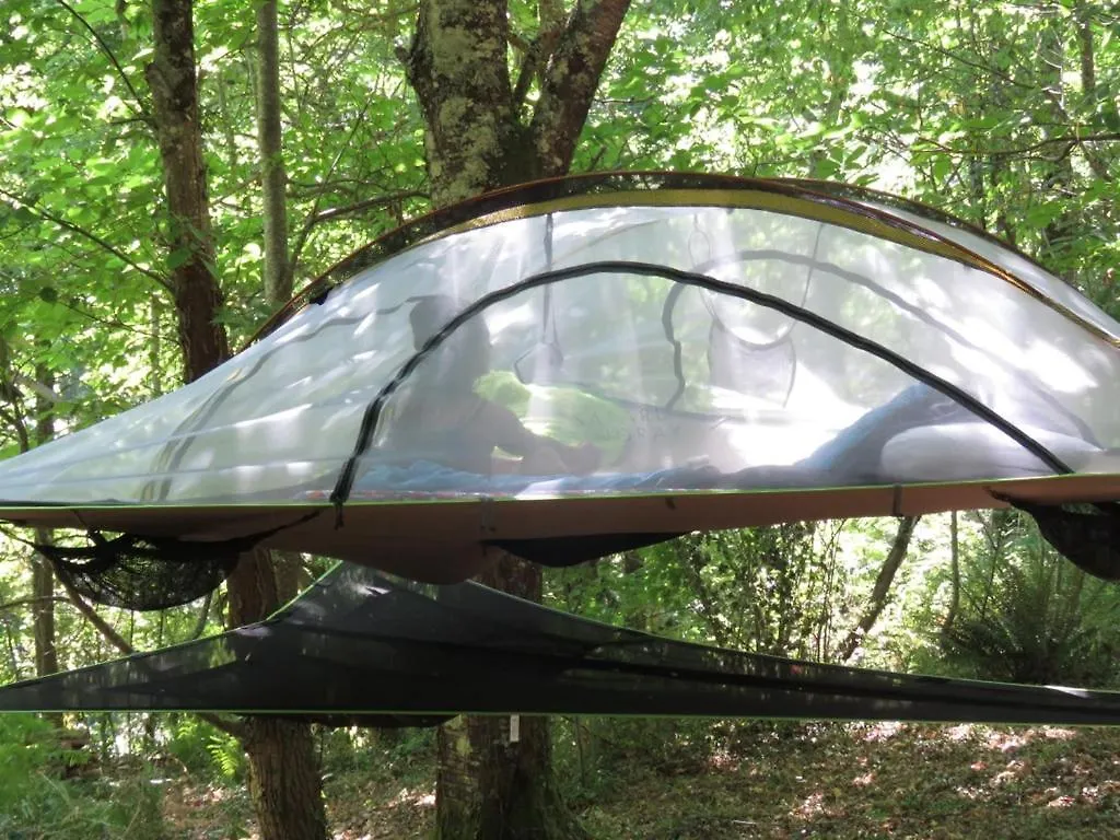 Luxury tent Tente Suspendue Au Coeur De La Foret Sainte-Croix-de-Volvestre